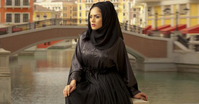 أحدث مجموعة عبايات المتحجبة بخطوط فضفاضة