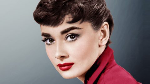 احصلي على رموش أودري هيبورن في 3 خطوات