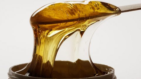 تعليمات لإزالة شعر المنطقة الحميمية بالشمع