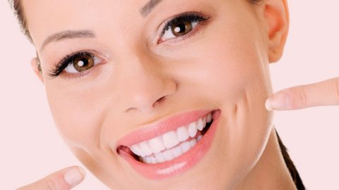 نصائح هامة لتتمتعي بإبتسامة مثالية