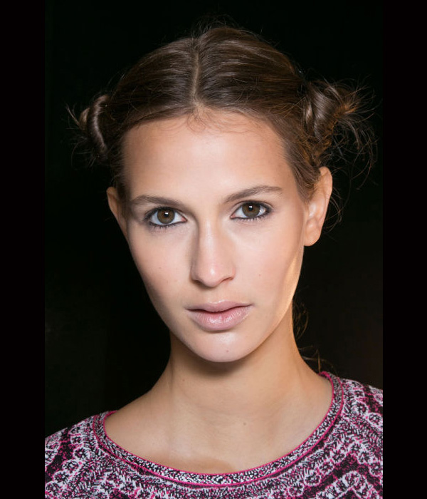 صيحة الكحل الأسود داخل العين من Phillip Lim ربيع 2016