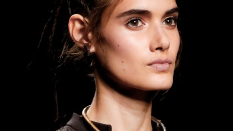 موضة تسريحات الشعر المجدلة من Valentino ربيع 2016