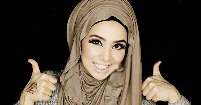 طريقة بسيطة لأرتداء حجابكِ من آب