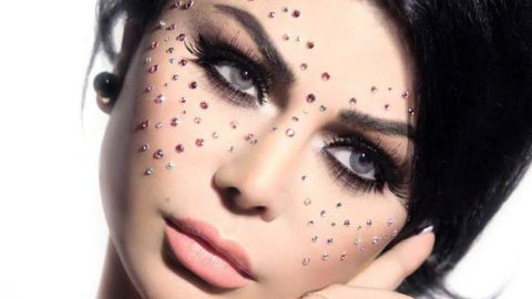 هيفاء وهبي بإطلالة عشرينية في بيروت