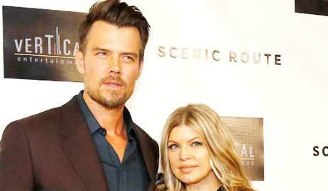 الحمل لم يمنع فيرجي مرافقة زوجها حفل فيلمه الجديد