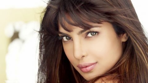 دليل جمال المرأة السمراء من بريانكا شوبرا