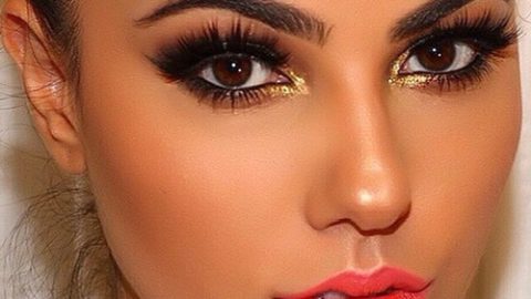 مكياج عيون بالظلال الداكنة مع الميتاليك وأحمر شفاه سيمون ربيع 2015
