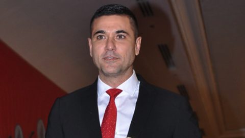 أحمد عز يخرج عن صمته بسبب منه شلبي