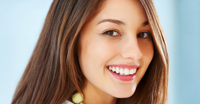 اكتشفي حقائق جديدة حول تبييض الأسنان