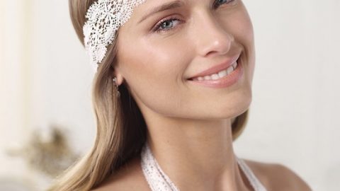 تسريحات رقيقة وناعمة لعروس 2014