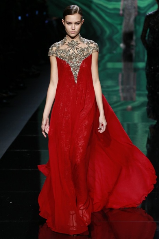 تألق عارضات الأزياء 2013 بالأحمر والأسود