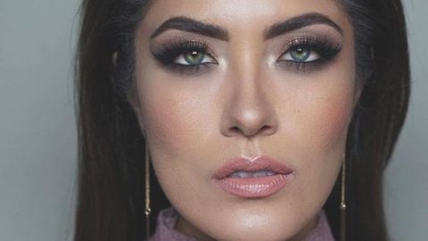 مكياج عيون دخاني مع احمر شفاه سيمون 2016