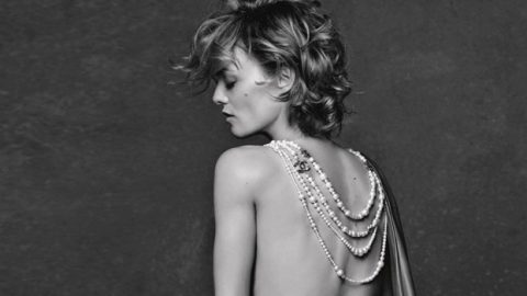 أفخم قلادات اللؤلؤ الراقي من شانيل 2016