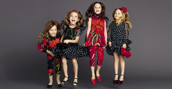 دولتشي اند غابانا بتفاصيل أسبانية للأطفال ربيع 2015