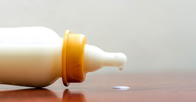 إكتشفي فوائد جمالية جديدة لحليب الثدي