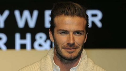 ديفيد بيكهام وعائلته بمدرجات المشجعيين