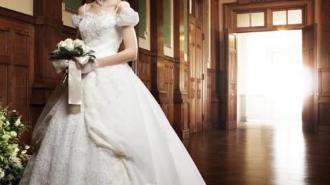 فستان الزفاف الملكي من تاكامي 2012