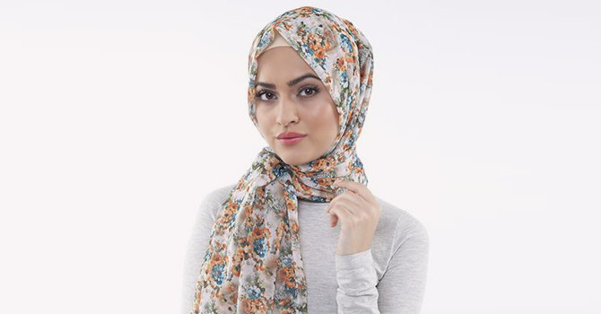 طريقة بسيطة لأرتداء الحجاب في الصباح