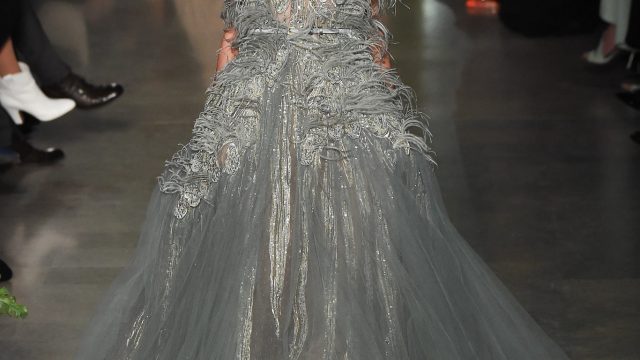 فستان إيلي صعب ربيع 2015