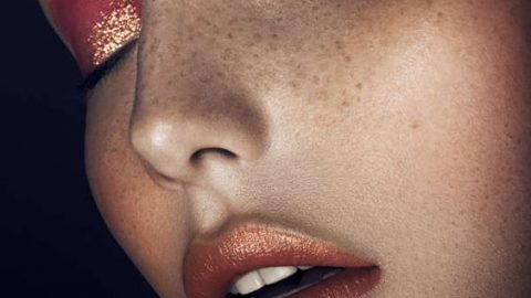 مكياج عيون جليتر مع احمر شفاه سيمون 2016
