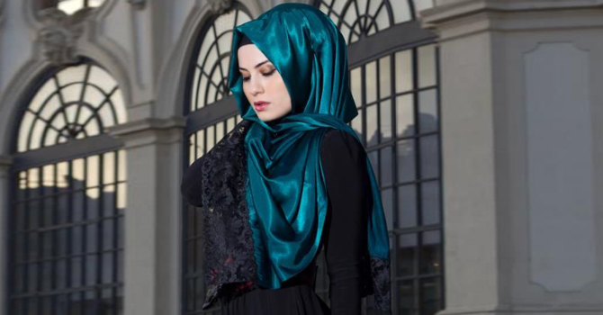 3 طرق جديدة لارتداء الحجاب الساتان