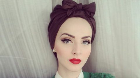 طريقة مميزة لارتداء التوربان بالفيونكة