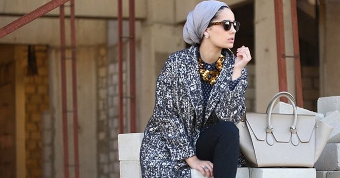 استلهمي إطلالتك الشتوية من الفاشينيستا آسيا عاكف