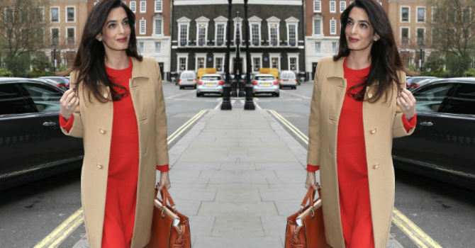 أمل كلوني تستعرض أناقتها من القرن الماضي