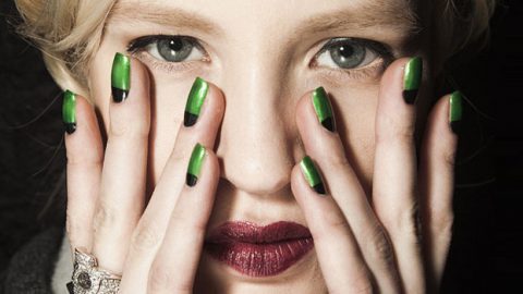 أفكار جديدة لرسمات طلاء الأظافر خريف 2014