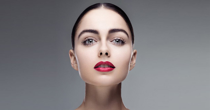 أسباب رئيسية لتكتل الماسكارا بالرموش