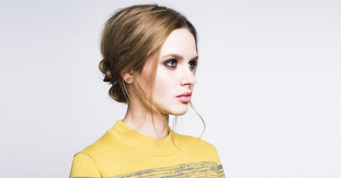 الكعكة المجدلة لإطلالة شتوية ثابتة طوال اليوم