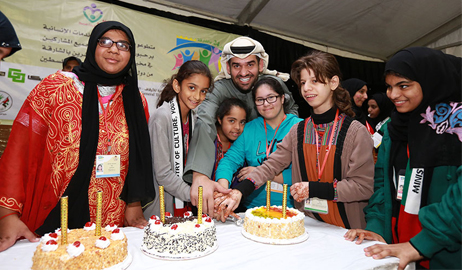 حسين الجاسمي: أنا منكم وأنتم مني