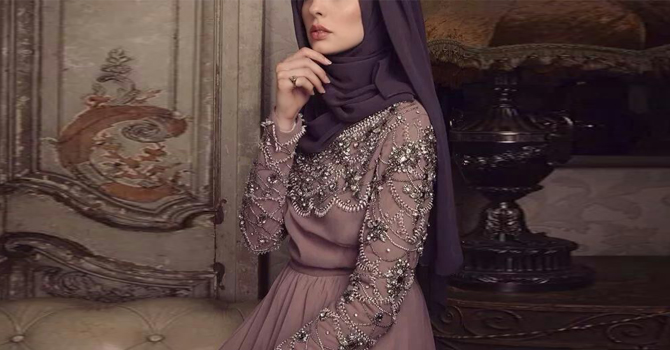 كوني عصرية بحجابك في السهرة
