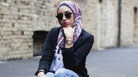 طريقة سريعة لأرتداء الحجاب بالجامعة