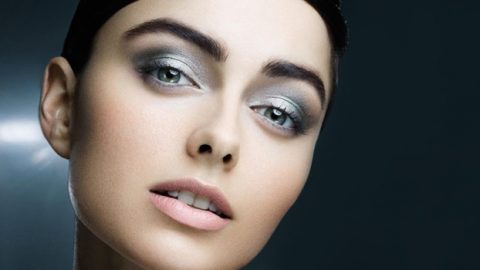 لماذا يختفي ظلال جفونك سريعًا؟