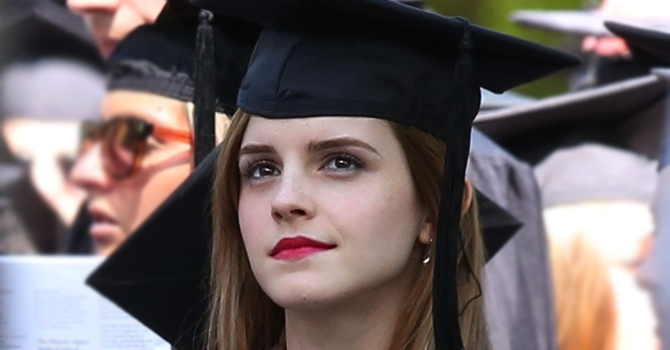 إيما واتسون من أكثر النجمات إثارة إلى الأدب الإنجليزي