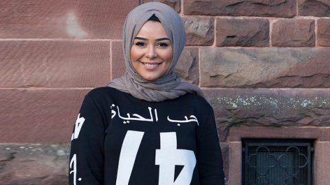 6 طرق لارتداء الحجاب الأنسب للفتاة العملية