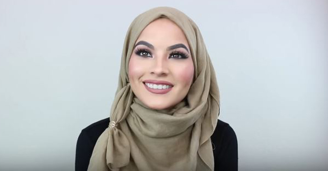 استعيني بالخواتم لارتداء الحجاب بشكل جديد مع أميه زين