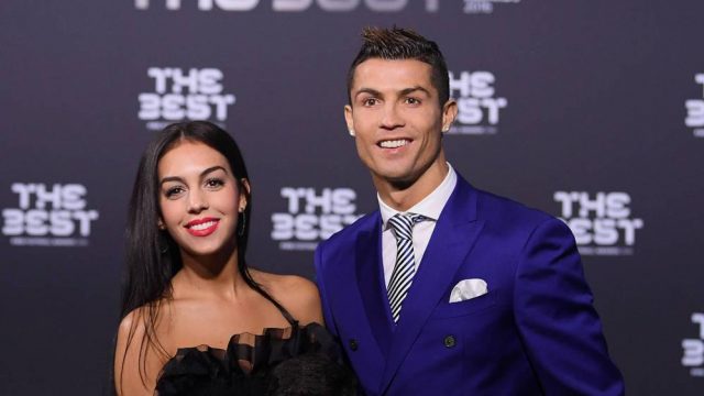 كريستيانو رونالدو أب للمرة الرابعة