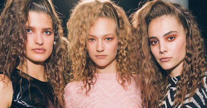 الكيرلي تصفيفة الشعر التي سترافقكِ بربيع 2017