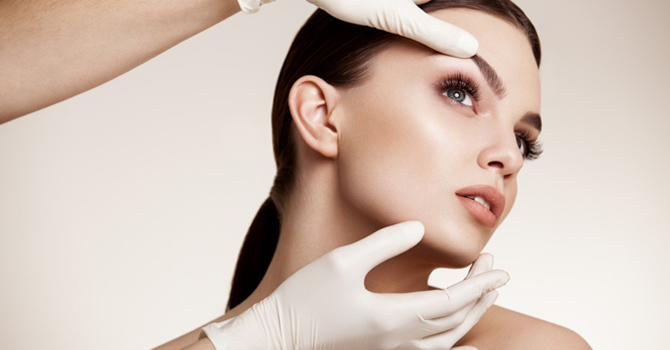 جلسات تجميلية تعد بشرتك لإستقبال العيد