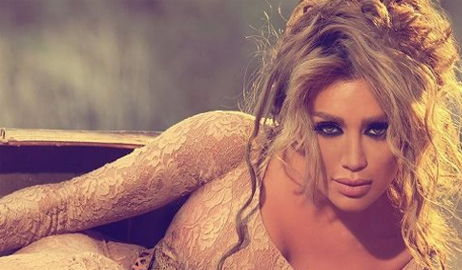 مايا دياب تعود لبيروت بعد أجازتها بإيطاليا