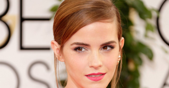 إيما واتسون بإطلالة رقيقة في عرض فيلم نوح بلندن