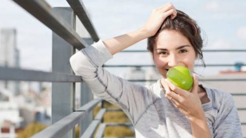 هل يجب أن تفقدي وزنك أثناء الخطوبة؟