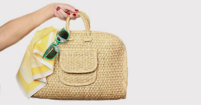 اختارى حقيبة الشاطئ لعطلتك القادمة