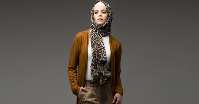 طريقة أرتداء حجاب العمل في أقل من دقيقتين