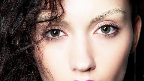 أحمر شفاه أرجواني ربيع 2015