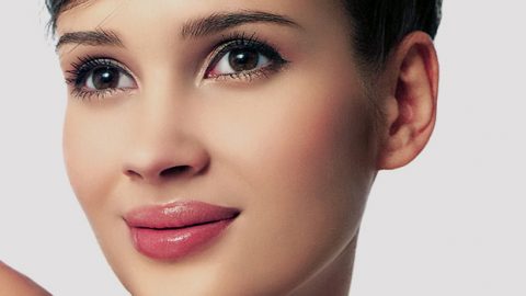 أفضل مستحضرات التجميل لتكبير الشفاه