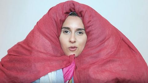 صرعة الـ 100 طبقة تصل إلى عالم الحجاب