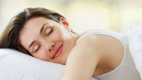 5 أشياء تجلب النوم وتنزع القلق